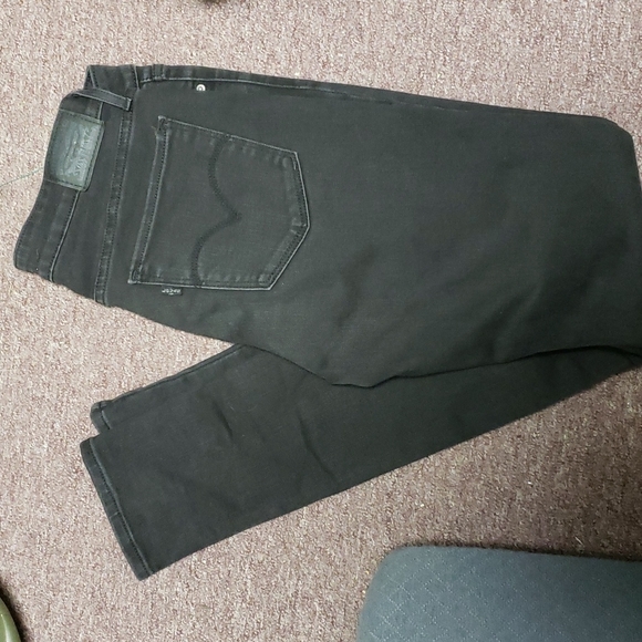 Levis 711 skinny jeans inseam 31, waist 29 - Picture 1 of 3